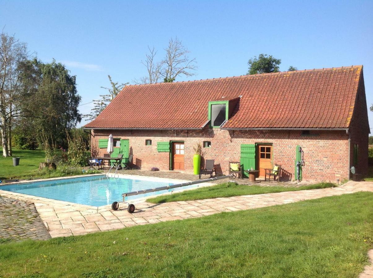 Le Gite "Des Voyageurs" Wormhout Exterior photo